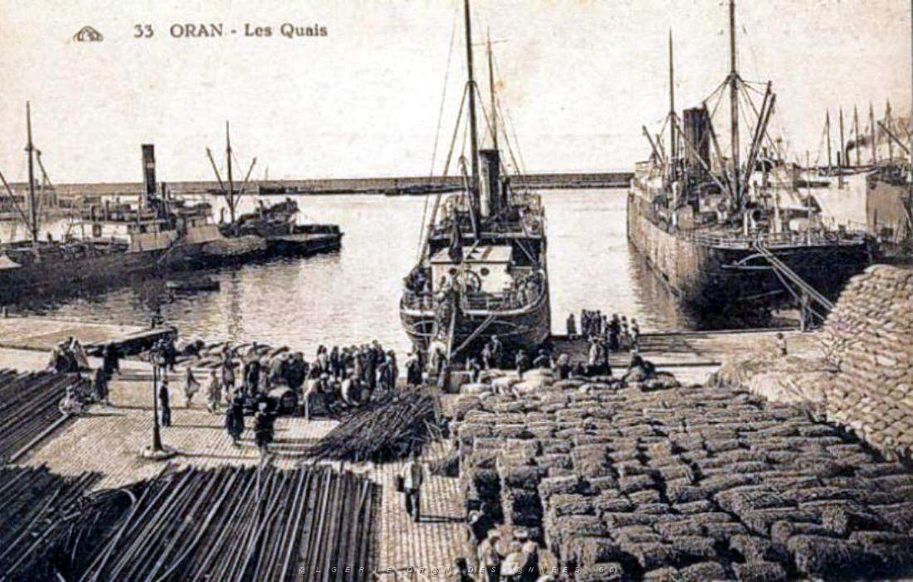 Oran- 009- travail sur les quais.jpg